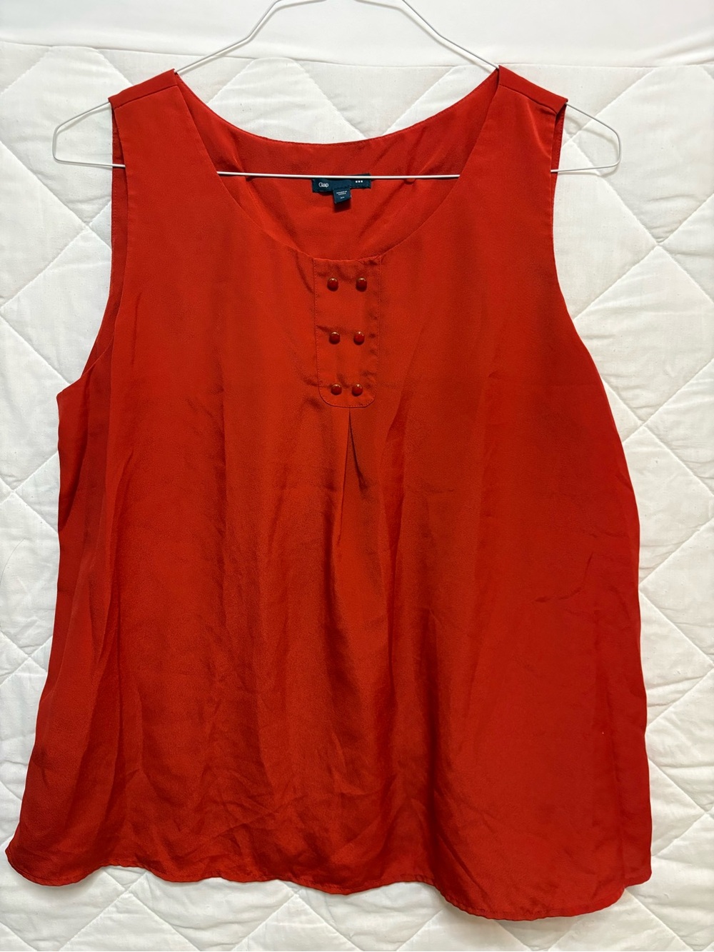 GAP Red Sleeveless Button-Trim Scoop Neck Camisole